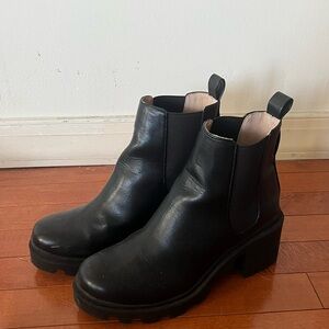 Steve Madden Boots W size 7